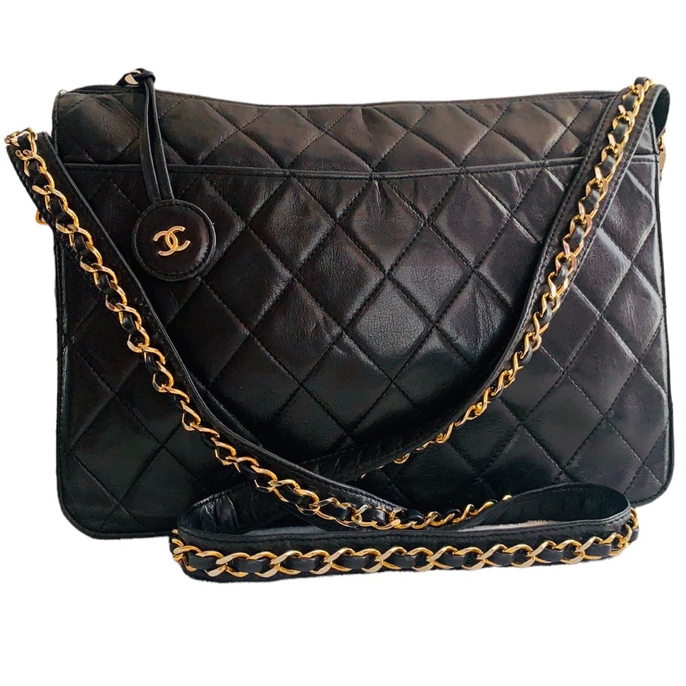 CHANEL Lambskin Quilted Diamond Stitch Gold CC Logo Charm Crossbody Shoulder Bag